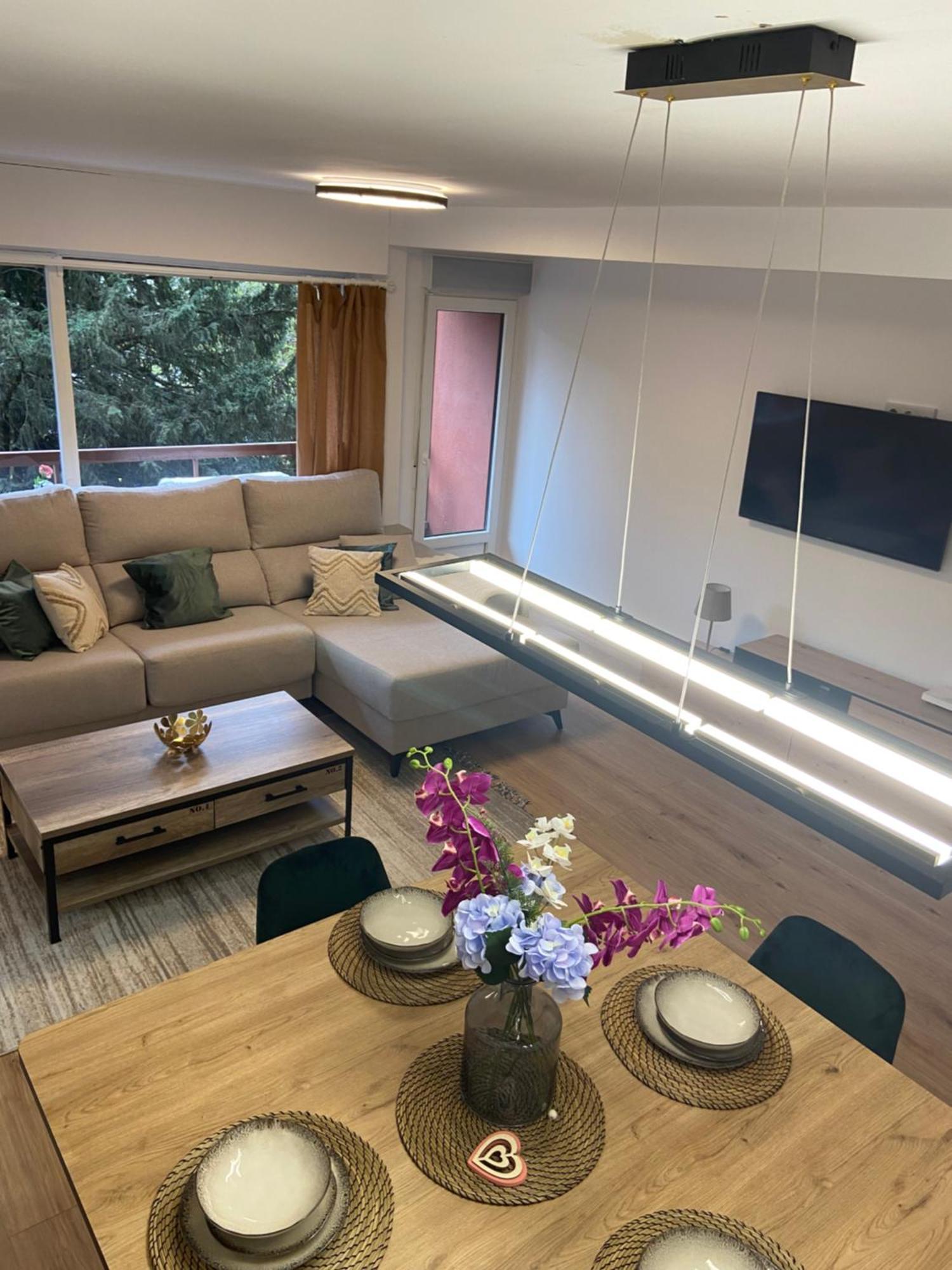 Dh Apartamento Turistico Onís Exteriör bild